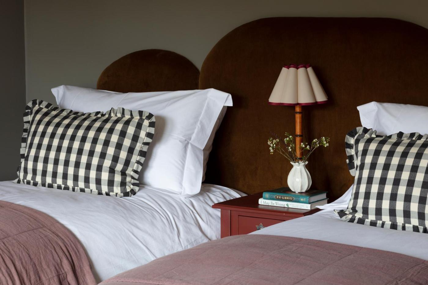 The Kirkstyle Inn & Sportsman Rest Knarsdale Экстерьер фото